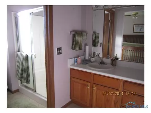 330 Gary Dr, Bryan, OH 43506 photo 11