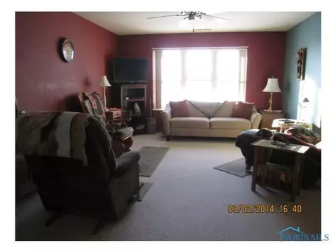 330 Gary Dr, Bryan, OH 43506 photo 5