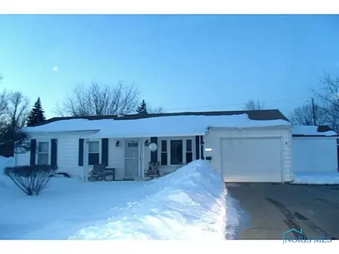 203 Ivy Ct, Walbridge, OH 43465 photo 1