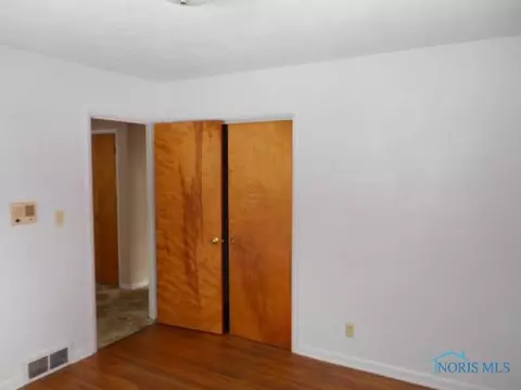 705 Mackow Dr, Toledo, OH 43607 photo 11