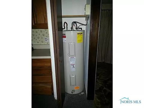 214 Maple St, Bradner, OH 43406 photo 9