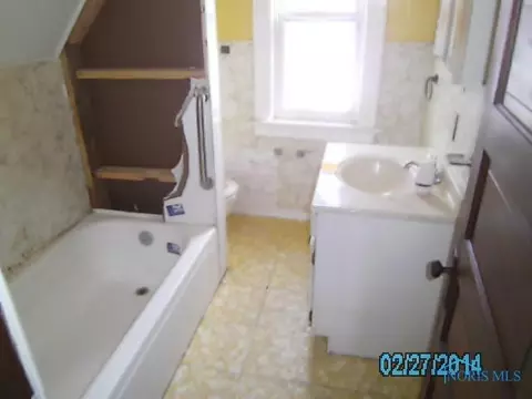 912 Forest Ave, Toledo, OH 43607 photo 9