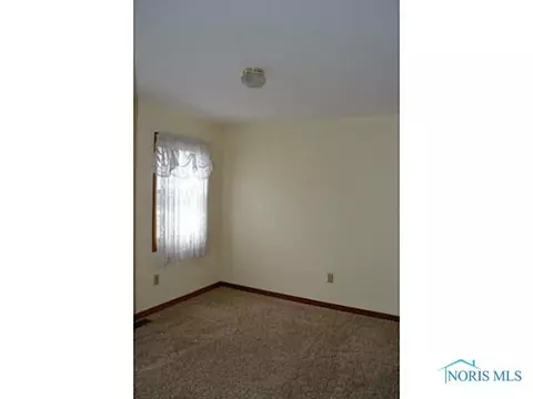 800 Greenview Ave, Delta, OH 43515 photo 6