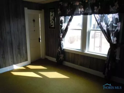 26187 E Broadway, Walbridge, OH 43465 photo 6