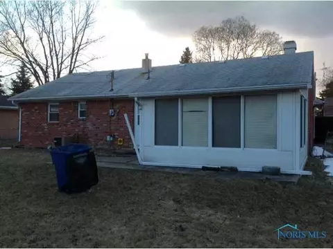 814 Independence Rd, Toledo, OH 43607 photo 2