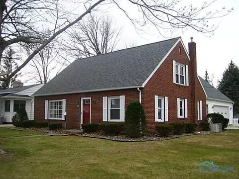 302 Avenue A, Bryan, OH 43506 photo 1