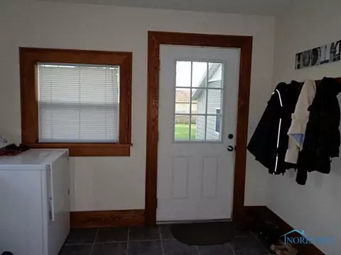 110 Lincoln St, Lyons, OH 43533 photo 10