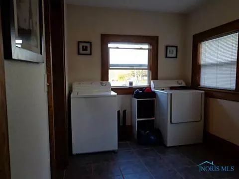 110 Lincoln St, Lyons, OH 43533 photo 11