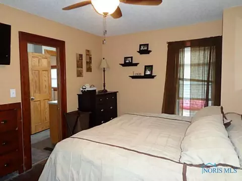 110 Lincoln St, Lyons, OH 43533 photo 12