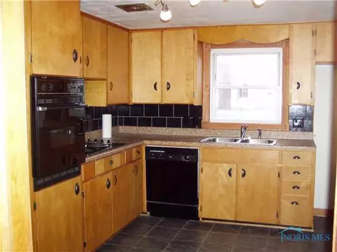 120 North Dr, Paulding, OH 45879 photo 2