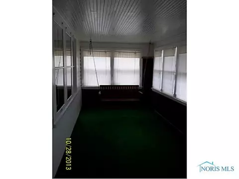 5428 Pickle Rd, Oregon, OH 43616 photo 2