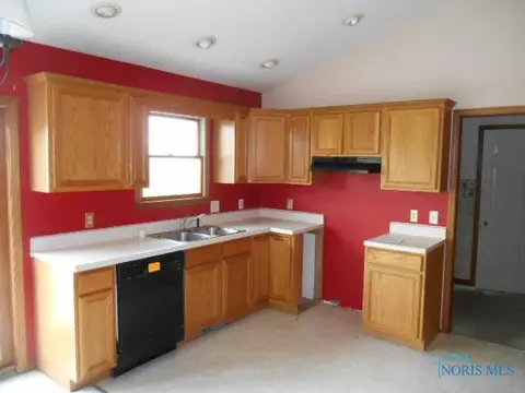 8975 County Rd E, Delta, OH 43515 photo 6