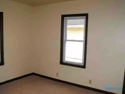109 Fairview, Lyons, OH 43533 photo 9