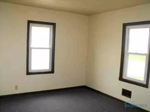 109 Fairview, Lyons, OH 43533 photo 8