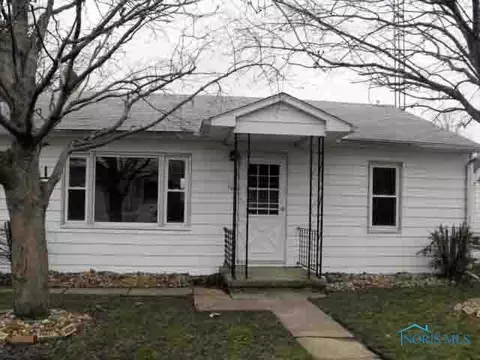 109 Fairview, Lyons, OH 43533 photo 1