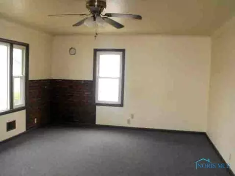 109 Fairview, Lyons, OH 43533 photo 7