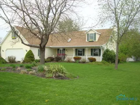 324 N North Pointe Dr, Archbold, OH 43502 photo 2