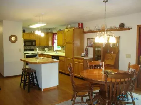 324 N North Pointe Dr, Archbold, OH 43502 photo 6