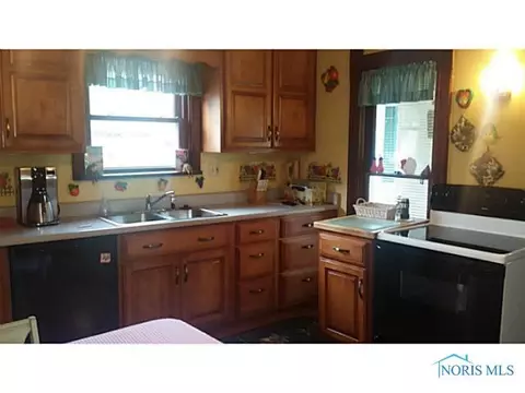420 Center St, Bryan, OH 43506 photo 9