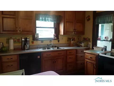 420 Center St, Bryan, OH 43506 photo 10