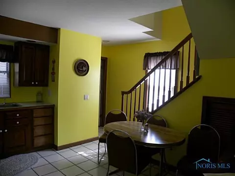 104 Ash St, Lyons, OH 43533 photo 9
