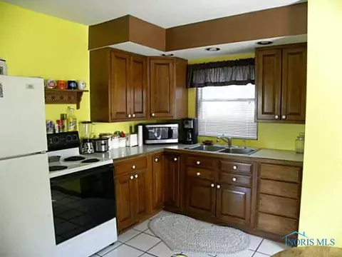 104 Ash St, Lyons, OH 43533 photo 8