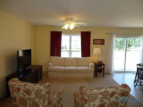 336 Walker Ave, Luckey, OH 43443 photo 4