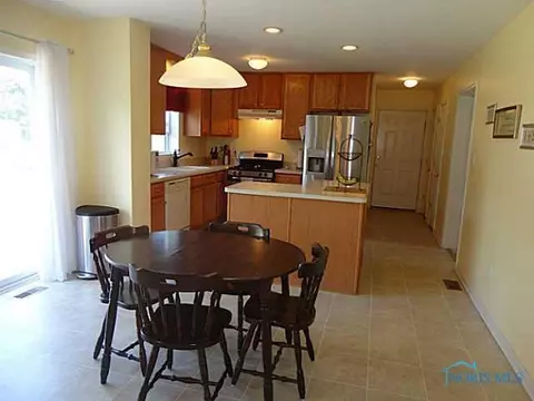 336 Walker Ave, Luckey, OH 43443 photo 7