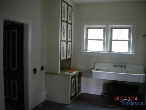 157 E Main St, Wayne, OH 43466 photo 8