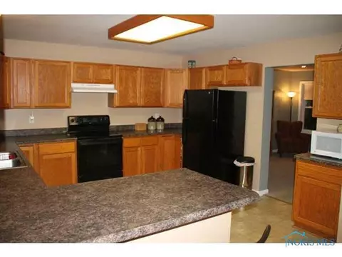9890 Defiance Pike, Wayne, OH 43466 photo 7