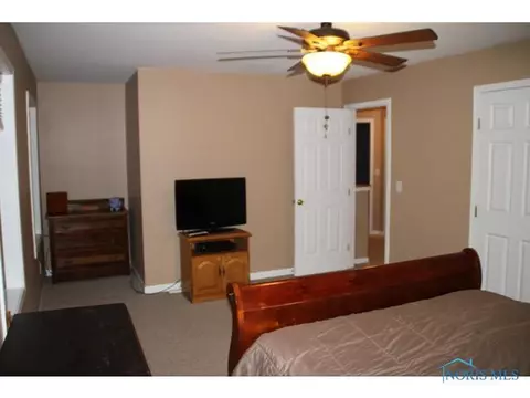 9890 Defiance Pike, Wayne, OH 43466 photo 12