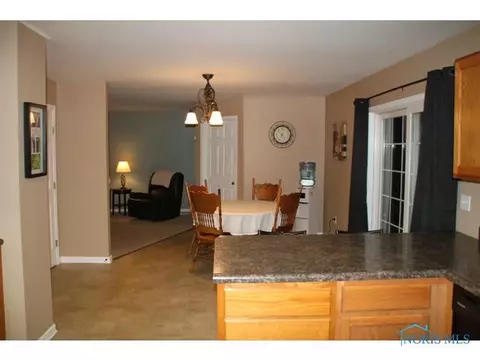 9890 Defiance Pike, Wayne, OH 43466 photo 8