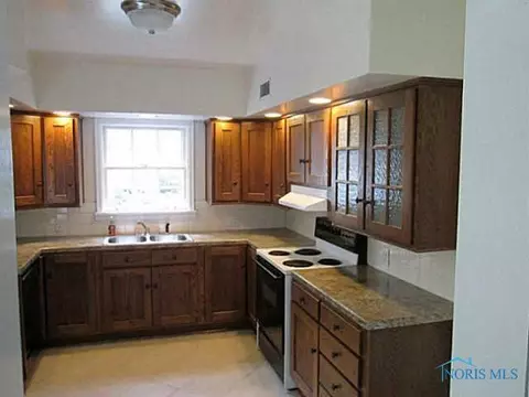 1114 Main, Genoa, OH 43430 photo 9