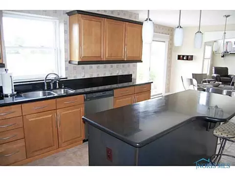 8817 White Eagle E, Sylvania, OH 43560 photo 10