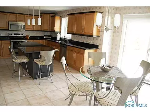 8817 White Eagle E, Sylvania, OH 43560 photo 8