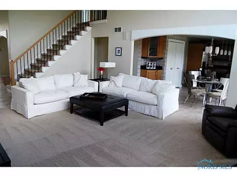 8817 White Eagle E, Sylvania, OH 43560 photo 7