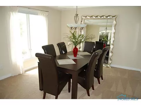 8817 White Eagle E, Sylvania, OH 43560 photo 4