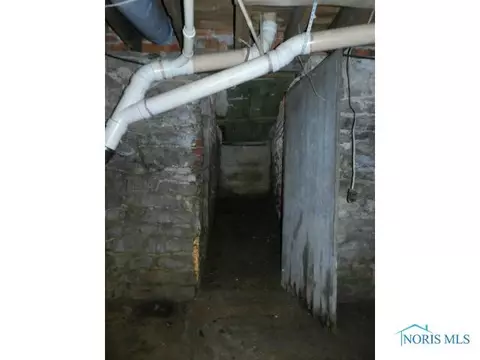 301 N Main St, Antwerp, OH 45813 photo 17