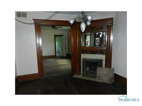 301 N Main St, Antwerp, OH 45813 photo 7