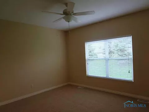 4656 Lakeside Dr, Maumee, OH 43537 photo 7