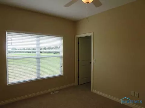 4656 Lakeside Dr, Maumee, OH 43537 photo 12