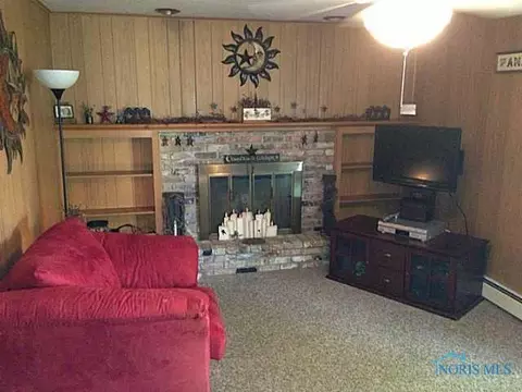 1904 Middle Ct, Bryan, OH 43506 photo 5