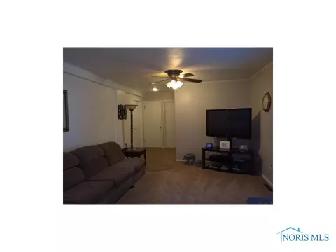 5630 E Rowland Rd, Toledo, OH 43613 photo 12