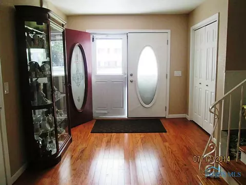 5630 E Rowland Rd, Toledo, OH 43613 photo 4