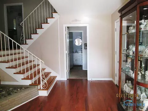 5630 E Rowland Rd, Toledo, OH 43613 photo 5