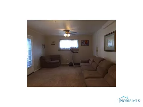 5630 E Rowland Rd, Toledo, OH 43613 photo 13