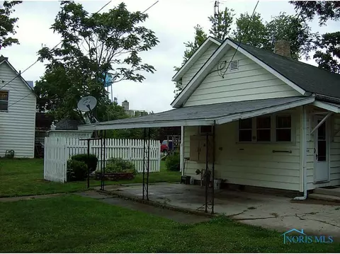 320 Third St, Hamler, OH 43524 photo 9