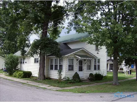 320 Third St, Hamler, OH 43524 photo 1