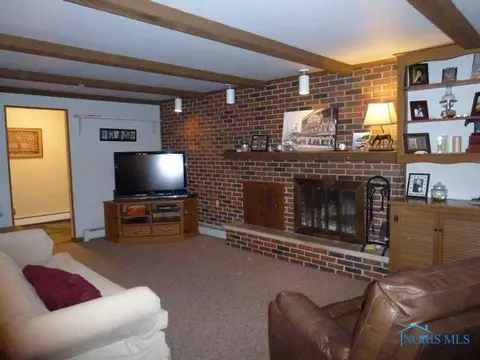108 Oak Meadows Dr, Bryan, OH 43506 photo 5