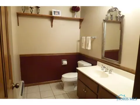 108 Oak Meadows Dr, Bryan, OH 43506 photo 16